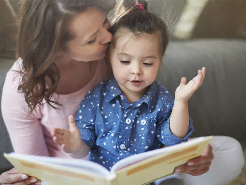 شعر خواندن برای کودک